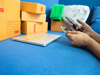 المتاجر الناجحة تراقب منافسيها بس كيف تسويها بدون تقليد