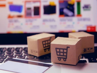 ليش لازم تضبط اتساق ألوان المتجر مع هوية العلامة في كل صفحات المنتجات