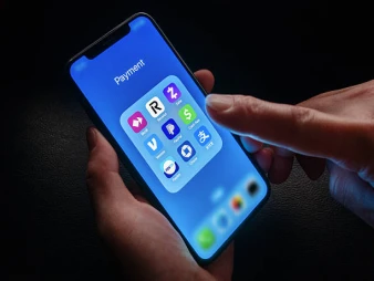 كيفية تفعيل البحث الصوتي Voice Search داخل تطبيقات المتاجر الإلكترونية
