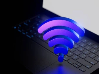 أخطاء برمجية في معالجة وضغط الصور بترفع حجم الأبلكيشن وتجبر الزبون على حذفه بسبب استهلاك الإنترنت